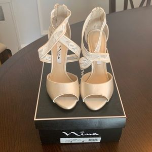 NINA Women's Ivory Elyana Wedge Dress Sandal Size 8